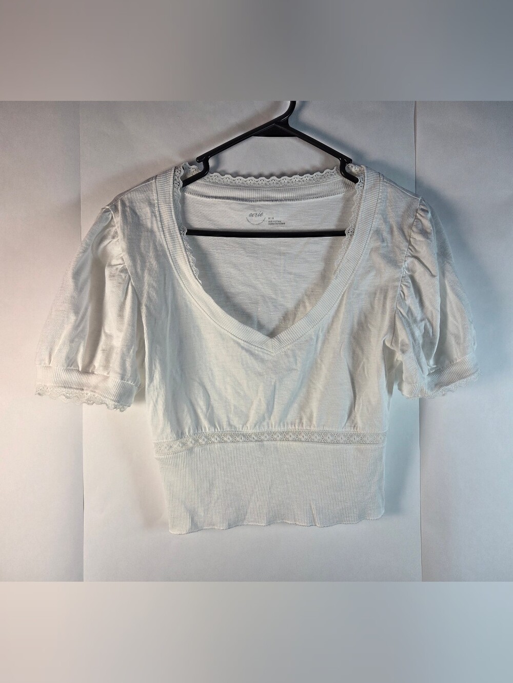 aerie White V-Neck Lace-Trim Puff Sleeve Crop Top